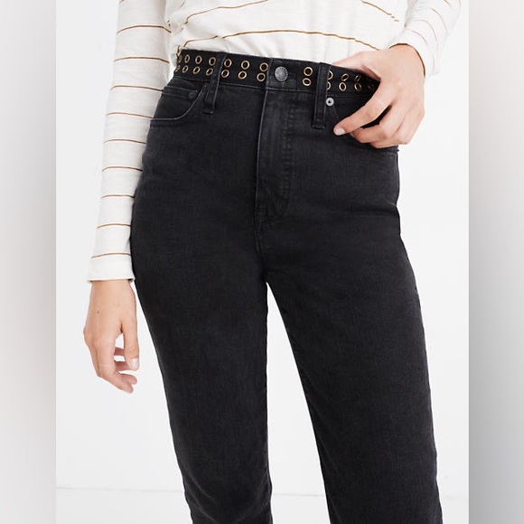 Madewell Classic Straight Jeans in Lunar Wash: Grommet Edition - Picture 2 of 9